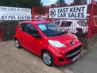 Used Peugeot 107 68 HP (50 kW) 2011 Red Hatchback