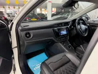 Used Toyota Auris Hybrid 136 HP (100 kW) 2017 White/black Hatchback
