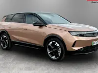 Used Vauxhall Grandland Ultimate 156 kW (213 HP) 2024 Brown SUV