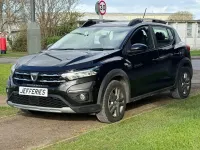 Begagnad Dacia Sandero Comfort 90 HK (66 kW) 2022 Svart Halvkombi