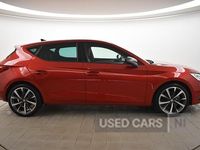 Begagnad Seat Leon FR Sport 2024 Röd Halvkombi