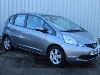 Used Honda Jazz ES 100 HP (73 kW) 2010 Silver Hatchback