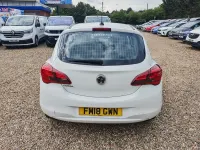 Used Vauxhall Corsa S 95 HP (69 kW) 2018 White Hatchback