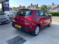 Used Peugeot 3008 Active 112 HP (82 kW) 2011 Red Estate