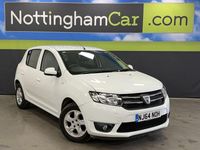 Używany Dacia Sandero Lauréate 90 KM (66 kW) 2014 Biały Hatchback