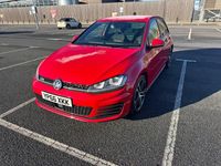 Begagnad VW Golf VII GTD 2016 Röd Halvkombi
