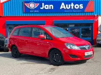 Usado Vauxhall Zafira 2013 Rojo Monovolumen