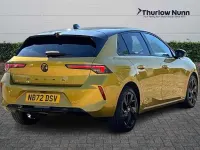 Second-hand Vauxhall Astra GS Line 130 CP (95 kW) 2022 Galben Hatchback