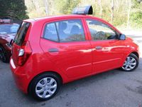 Used Hyundai i10 Classic 85 HP (62 kW) 2012 Red Hatchback
