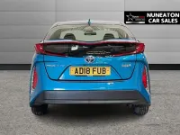 Używany Toyota Prius 122 KM (89 kW) 2018 Niebieski Hatchback