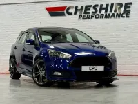 Used Ford Focus Style 300 HP (220 kW) 2017 Blue Hatchback
