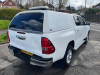 Begagnad Toyota HiLux 150 HK (110 kW) 2017 Vit Pickup