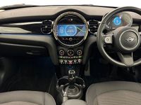 Used Mini Cooper Classic 134 HP (98 kW) 2023 White Hatchback