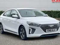 Used Hyundai Ioniq SE 141 HP (103 kW) 2018 White Hatchback