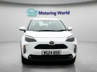 Used Toyota Yaris 91 HP (66 kW) 2024 White Hatchback