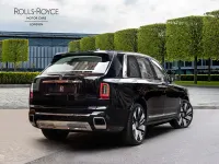 New Rolls Royce Cullinan 2026 Crystal over black SUV