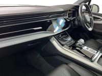 Used Audi Q7 S-Line 334 HP (245 kW) 2022 White SUV