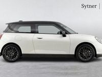New Mini Cooper Hatch 133 kW (181 HP) 2025 White Hatchback