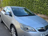 Second-hand Vauxhall Astra Elite 2011 Argintiu Hatchback