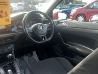 Used VW Polo SE 65 HP (47 kW) 2018 Red Hatchback