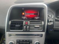 Used Volvo XC60 SE 190 HP (139 kW) 2017 Blue SUV