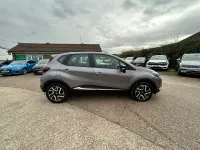 Used Renault Captur Dynamique 90 HP (66 kW) 2018 Grey SUV