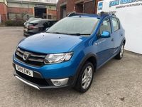 Used Dacia Sandero Lauréate 90 HP (66 kW) 2015 Blue Hatchback