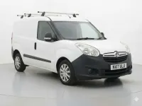 Used Vauxhall Combo 95 HP (69 kW) 2017 White MPV