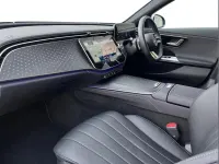 Begagnad Mercedes E220 AMG line 194 HK (142 kW) 2025 Silver Sedan