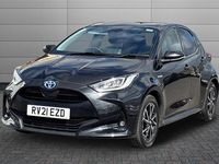Used Toyota Yaris Hybrid Design 116 HP (85 kW) 2021 Black Hatchback