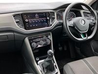 Usado VW T-Roc Design 116 HP (85 kW) 2020 Vermelho SUV