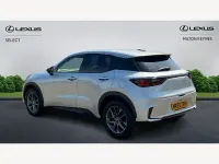 Używany Lexus LBX 136 KM (100 kW) 2025 Srebrny SUV