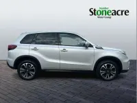 Gebraucht Suzuki Vitara SZ5 116 PS (85 kW) 2023 Silber SUV