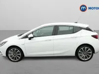 Used Vauxhall Astra 150 HP (110 kW) 2019 White Hatchback