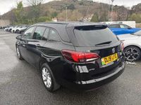 Used Vauxhall Astra 108 HP (79 kW) 2019 Black Estate