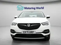 Usado Vauxhall Grandland X Elite 128 HP (94 kW) 2022 Branco SUV