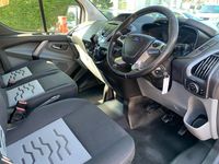 Used Ford Transit Custom Limited 170 HP (125 kW) 2017 White Van