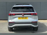 Usado VW Tayron Match 204 HP (150 kW) 2025 Prateado SUV