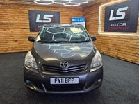 Used Toyota Verso 132 HP (97 kW) 2011 Grey MPV
