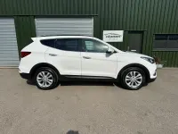 Used Hyundai Santa Fe Premium 200 HP (147 kW) 2016 White SUV
