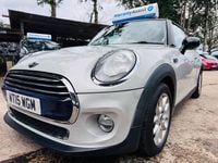 Usado Mini Cooper Hatch 136 HP (100 kW) 2015 Prateado Citadino