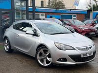 Used Vauxhall Astra GTC SRi 136 HP (100 kW) 2017 Silver Hatchback