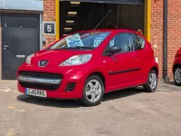 Used Peugeot 107 68 HP (50 kW) 2010 Red Hatchback