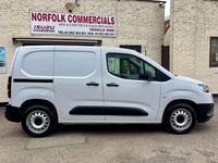 Used Toyota Proace Active 120 HP (88 kW) 2023 White MPV