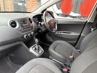 Used Hyundai i10 SE 87 HP (63 kW) 2019 White Hatchback