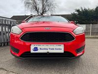 Usado Ford Focus Style 85 HP (62 kW) 2015 Vermelho Carrinha