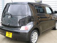 Usado Toyota BB Multidrive S 2011 Negro Utilitario