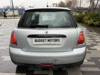 Usado Mini ONE Hatch 2009 Plateado Utilitario