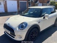 Used Mini ONE Pepper 102 HP (75 kW) 2018 White Hatchback