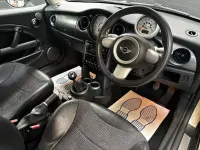 Used Mini Cooper Hatch 115 HP (84 kW) 2004 White Hatchback